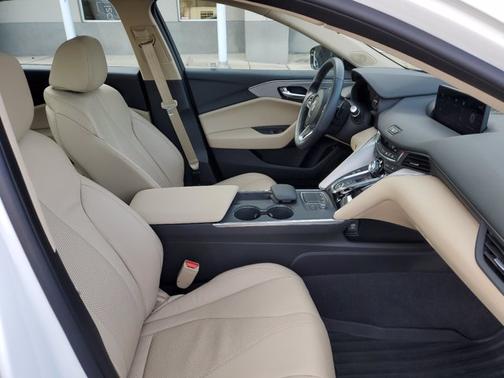 Photo 5 of 32 of 2021 Acura TLX Tech