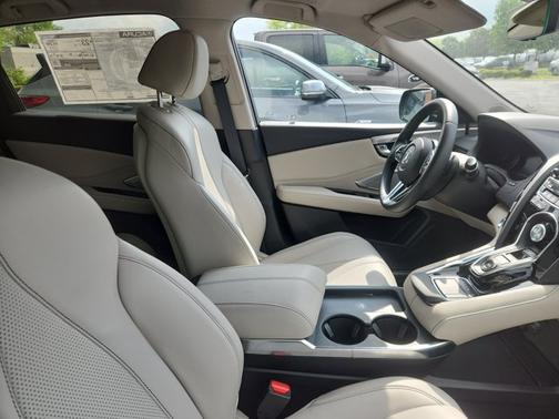 2025 Acura RDX w/Technology Package