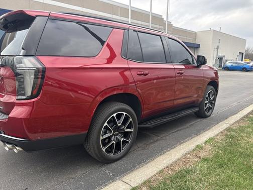 2025 Chevrolet Tahoe RST