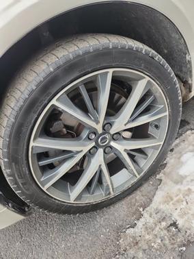 2017 Volvo S90 T6 Momentum