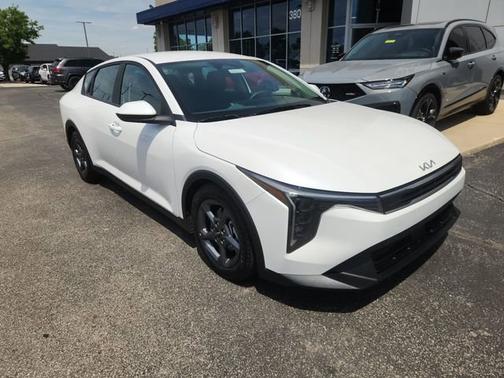 Snow White Pearl 2025 Kia K4 LXS