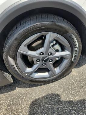 Snow White Pearl 2025 Kia K4 LXS
