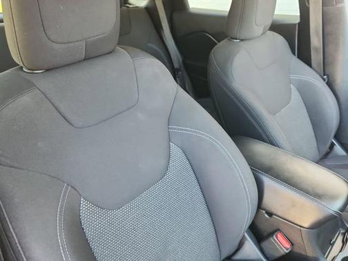 Velvet Red Pearlcoat 2020 Jeep Cherokee Latitude