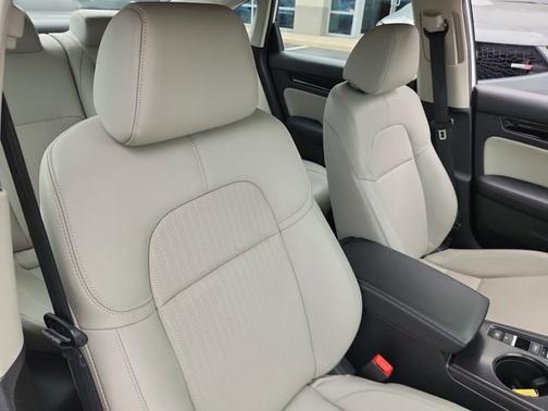 White 2024 Honda Civic Touring