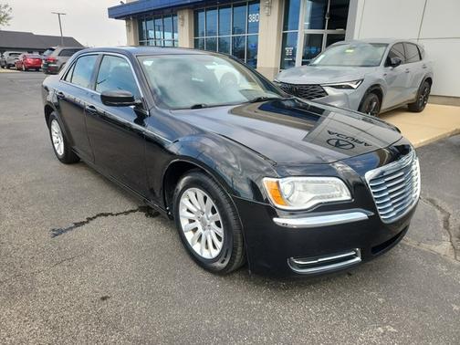 2014 Chrysler 300 Base