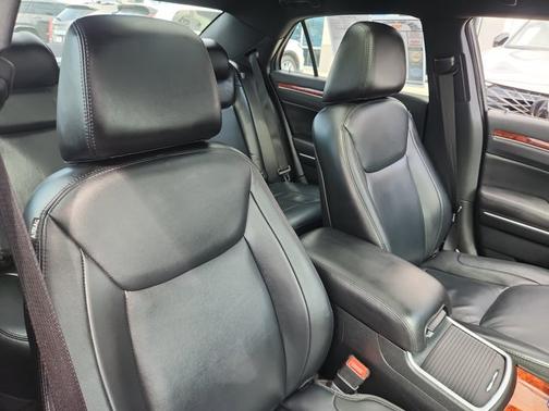 2014 Chrysler 300 Base
