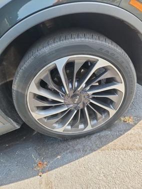 Green Metallic 2022 Lincoln Aviator Reserve