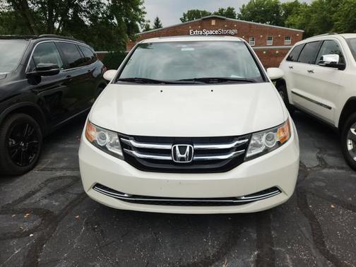 White Diamond Pearl 2014 Honda Odyssey EX-L