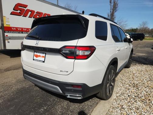 2023 Honda Pilot Elite
