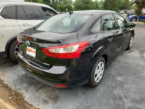 Tuxedo Black Metallic 2013 Ford Focus S