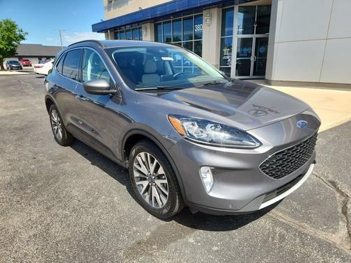 Gray Metallic 2022 Ford Escape Titanium Hybrid