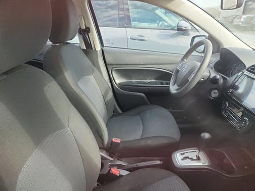 2024 Mitsubishi Mirage G4 ES