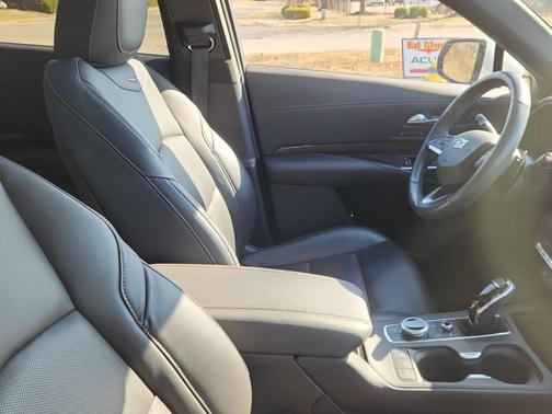 2023 Cadillac XT4 FWD Sport