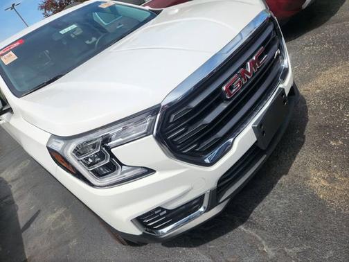 Summit White 2023 GMC Terrain SLE