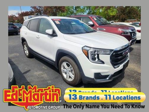 Summit White 2023 GMC Terrain SLE