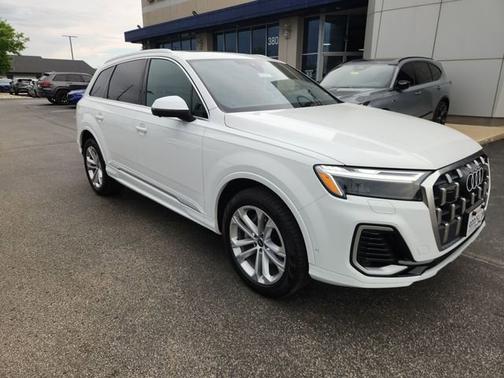 White 2025 Audi Q7 Premium Plus