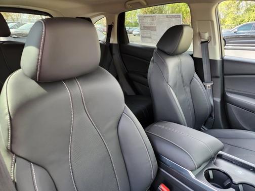 2025 Acura RDX w/Technology Package