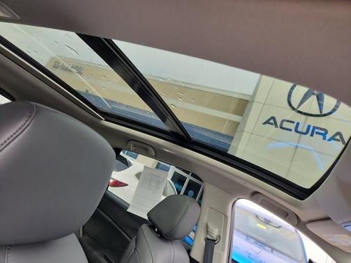 White 2023 Acura RDX Base