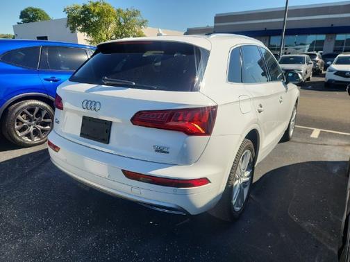 Ibis White 2018 Audi Q5 2.0T Prestige