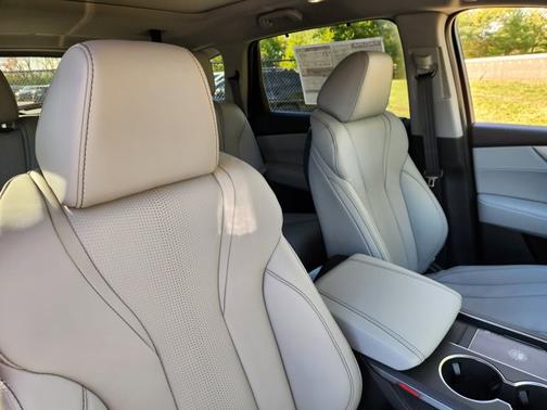 2026 Acura MDX w/Technology Package