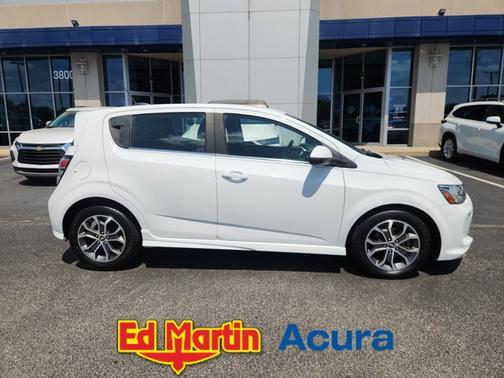2017 Chevrolet Sonic LT