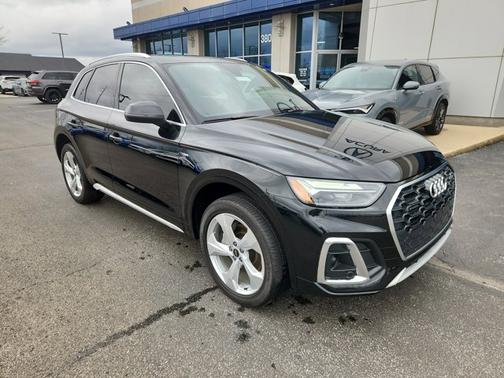 2024 Audi Q5 S line Premium Plus