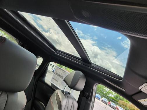 2025 Acura ADX w/A-Spec Advance Package