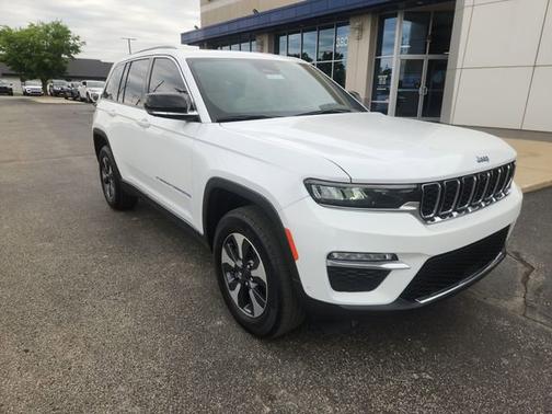 Bright White Clearcoat 2022 Jeep Grand Cherokee 4xe 4xe