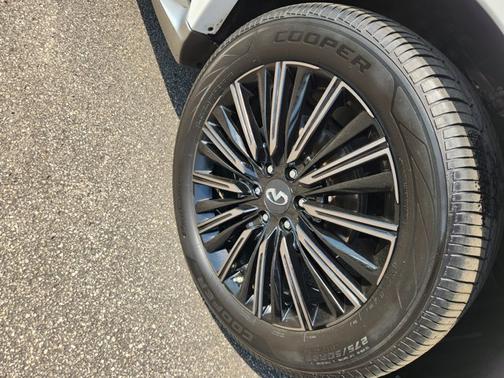 2020 INFINITI QX80 LIMITED