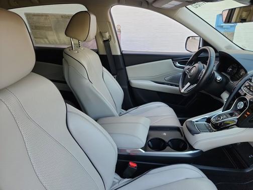 2025 Acura RDX w/Advance Package