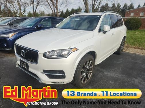 2016 Volvo XC90 T6 Momentum