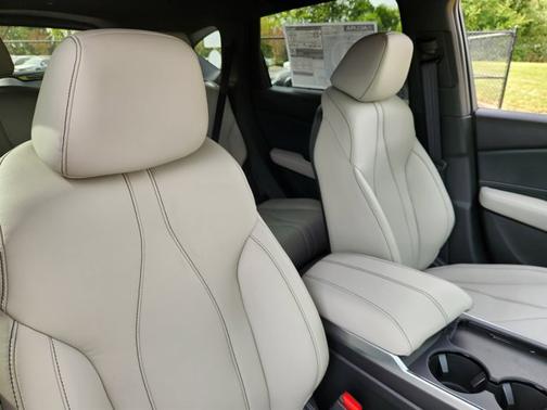 2025 Acura RDX 4DR SH-AWD