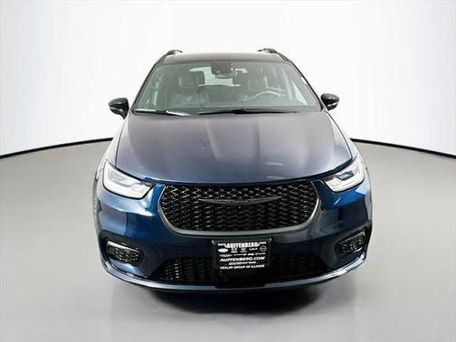 2024 Chrysler Pacifica Touring L AWD