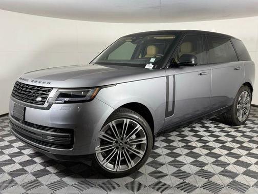 2025 Land Rover Range Rover P530 SE 7 Seat