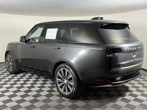 2023 Land Rover Range Rover P400 SE
