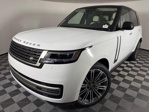 2025 Land Rover Range Rover P530 SE