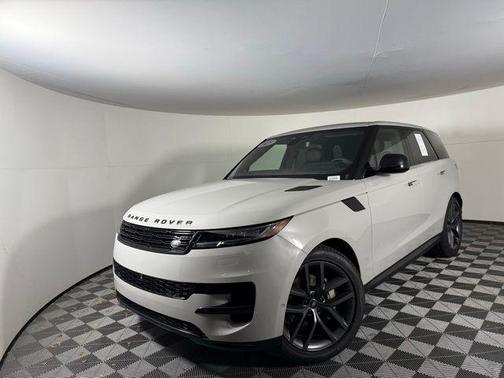 2025 Land Rover Range Rover Sport SE