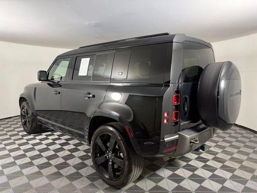 2023 Land Rover Defender 110 X-Dynamic SE