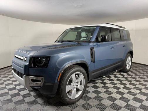 2025 Land Rover Defender 110 P400 S