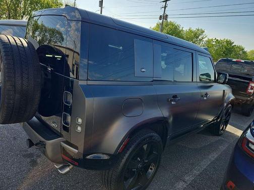 2023 Land Rover Defender 110 Carpathian Edition