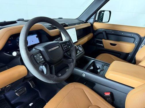 2023 Land Rover Defender 110 Carpathian Edition