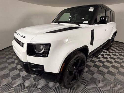 2025 Land Rover Defender 110 P400 X-Dynamic SE