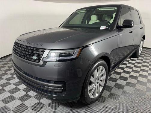2025 Land Rover Range Rover P400 SE 7 Seat