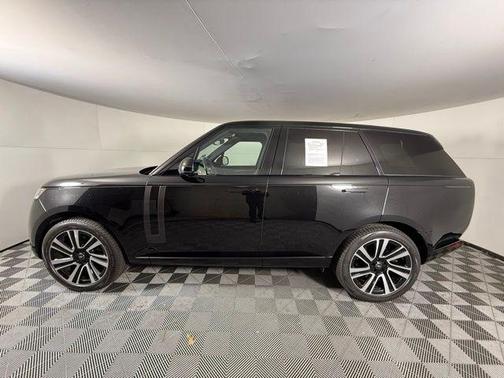 2023 Land Rover Range Rover P530 SE