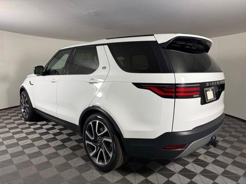 2025 Land Rover Discovery S