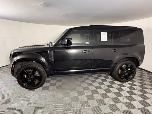 2022 Land Rover Defender 110 X-Dynamic HSE