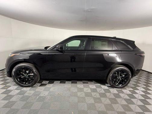 2026 Land Rover Range Rover Velar P250 SE R-Dynamic