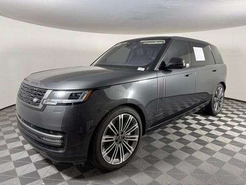 2023 Land Rover Range Rover P530 SE