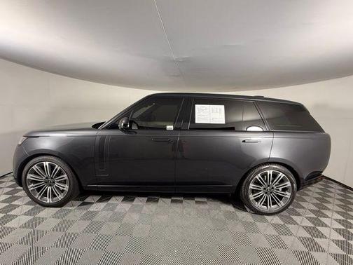2023 Land Rover Range Rover P530 SE