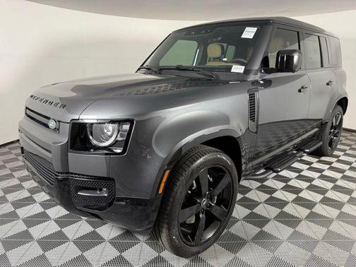 2025 Land Rover Defender 110 V8